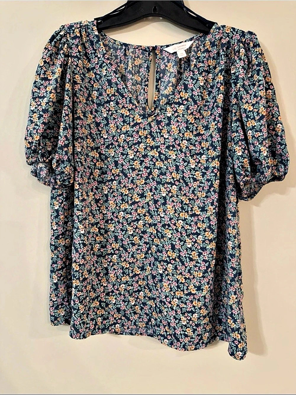 Lauren Conrad Floral Puff Sleeve Blouse in Blue Size Medium Like New